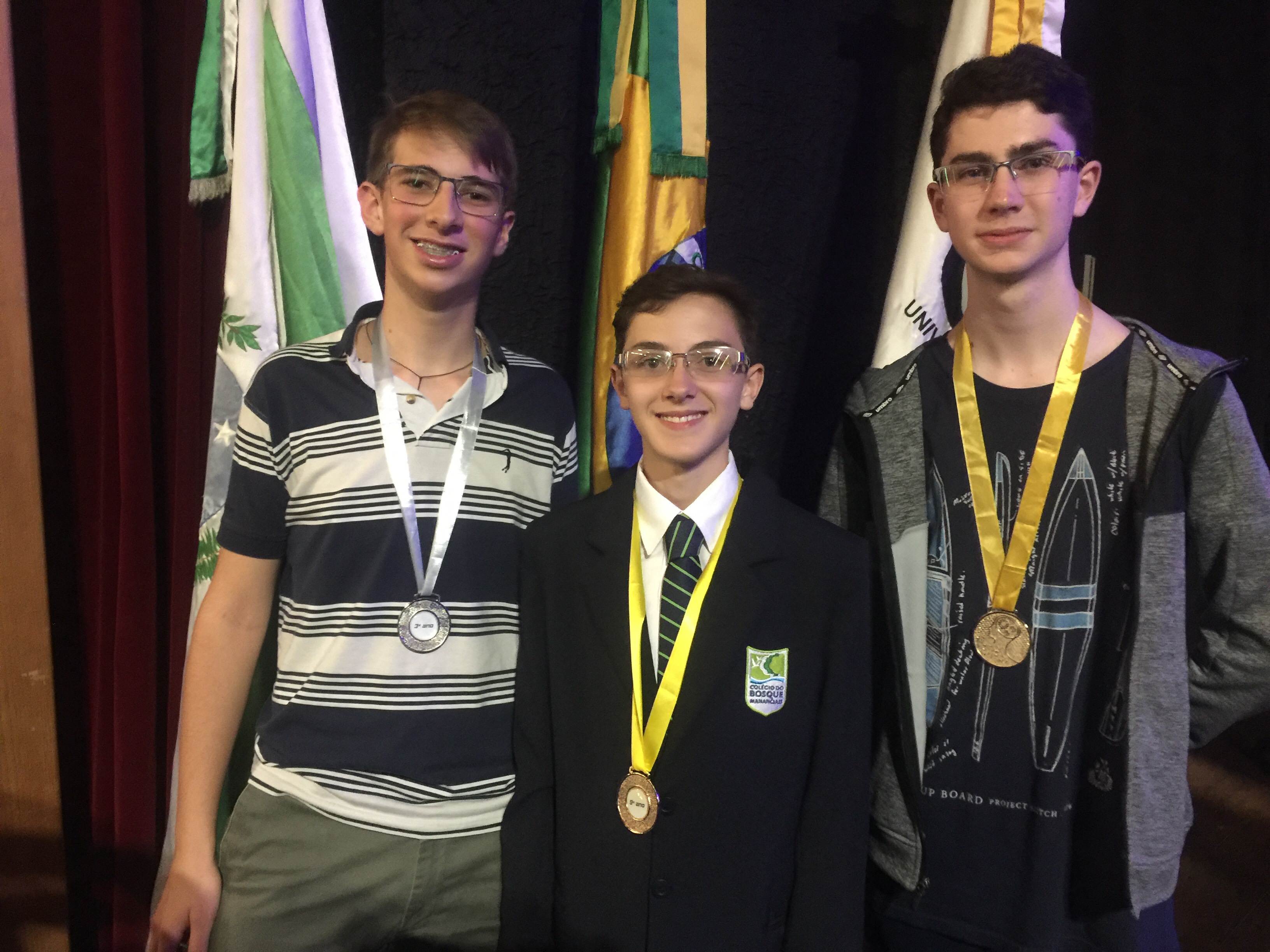Alunos do Bosque conquistam medalhas nas Olimpíadas de Ciências e de Química