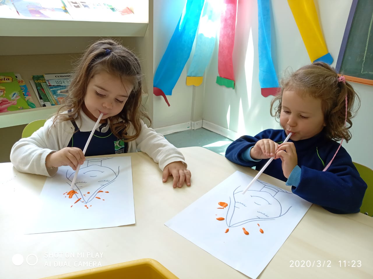 Técnica de sopro com arte para o Infantil III