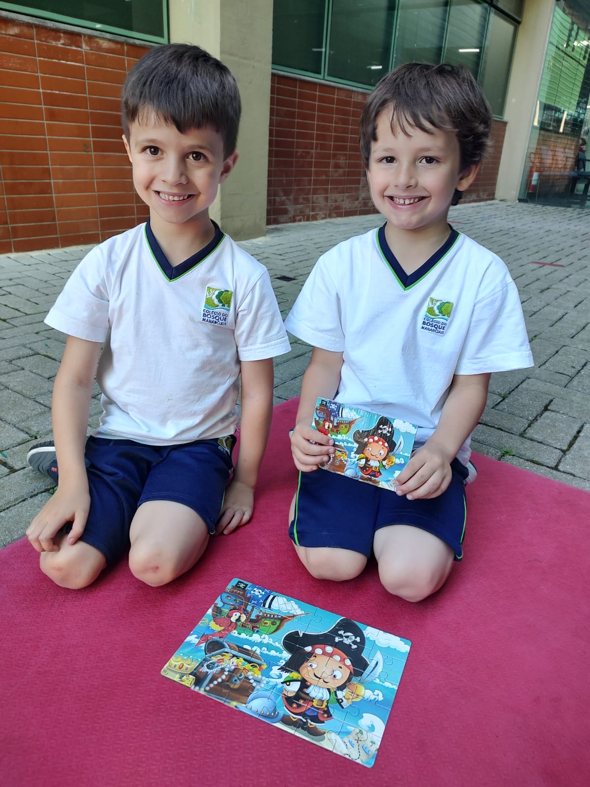 Associação de Pais - Quebra-cabeças e diversão para o Infantil 5 - Notícias  - Colégio do Bosque Mananciais